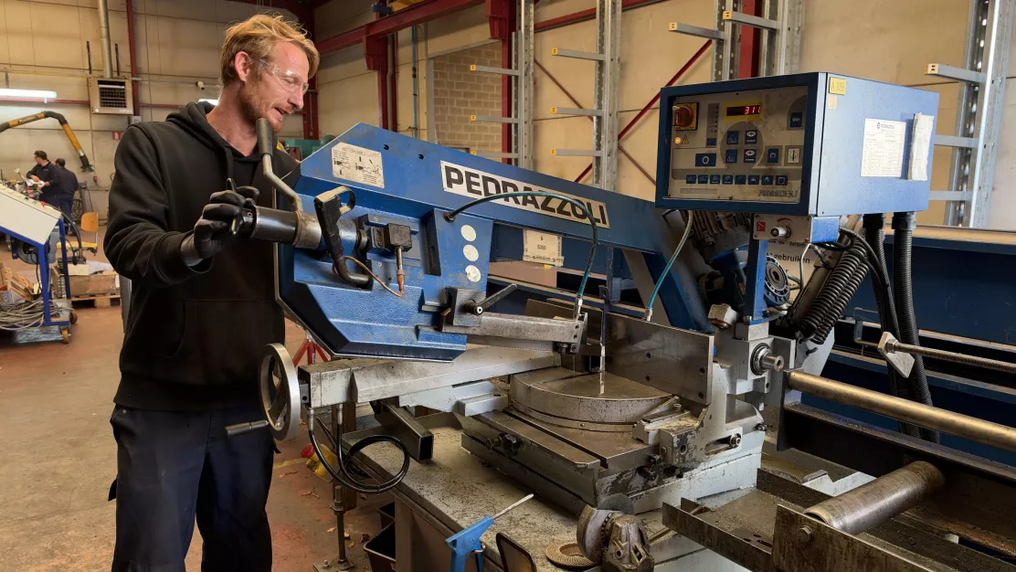 Marco using cutting machine